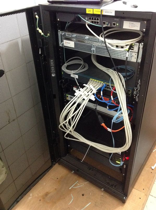 Телекоммуникационный шкаф, Cisco, Legrand